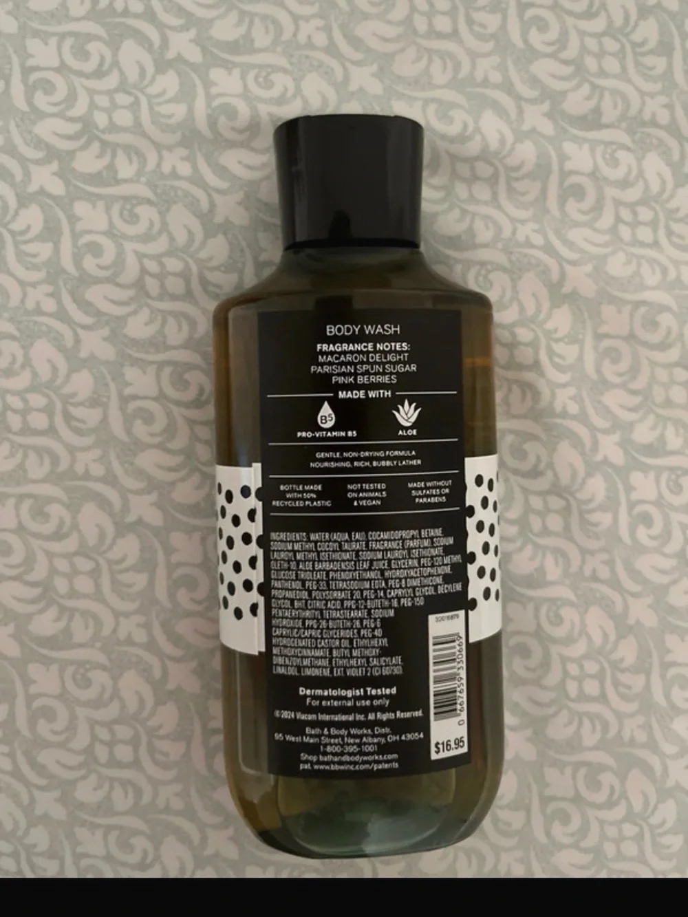 Emily in Paris Macaron Cloud Body Wash